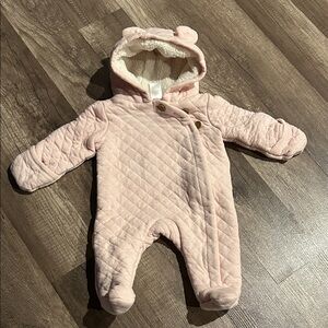 Carter’s Cozy Pink Quilted Baby One Piece Size Newborn